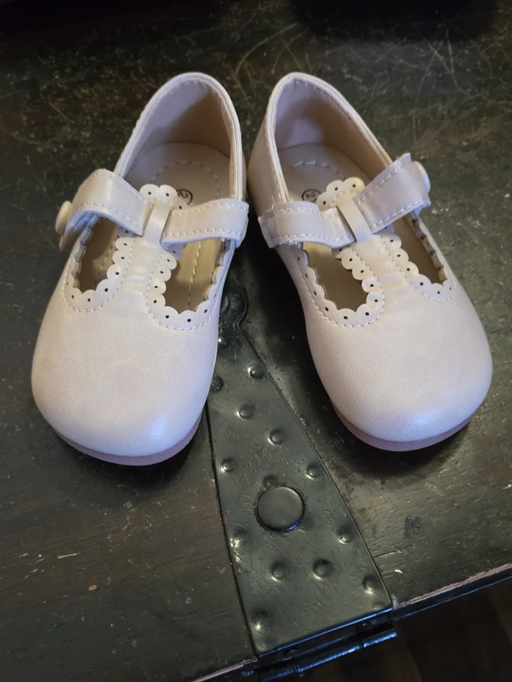 Girls Pale Tan Mary Jane Dress Shoes